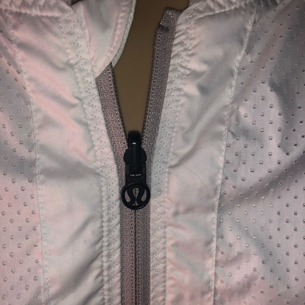 Lululemon jacket - Picture 6 of 8